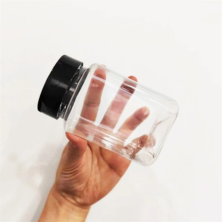 Plastic Pepper Salt Container